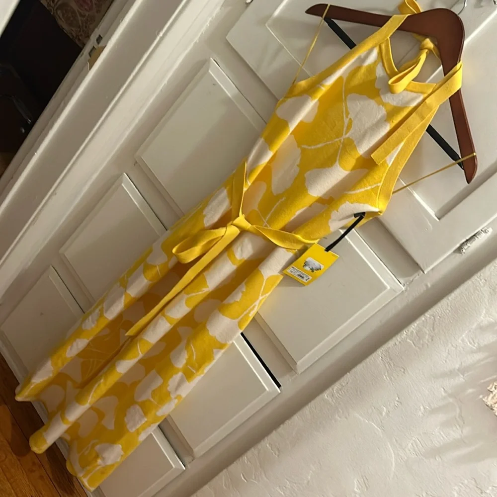 Diane Von Furstenberg for Target New Halter tie neck yellow dress. Medium. - Picture 1 of 4